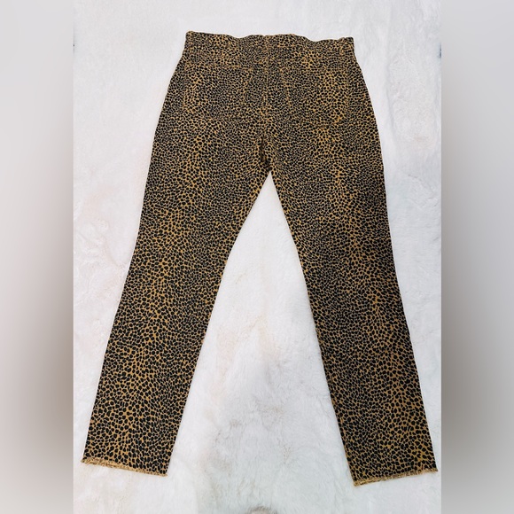 CURRENT/ELLIOTT NEW HIGH WAIST STILETTO Spotted Leopard Crop Jean size 30
NWT - Picture 7 of 11